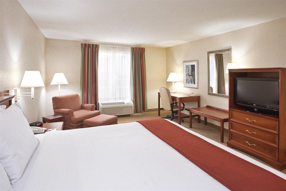Holiday Inn Express Hotel & Suites Bowling Green, An Ihg Hotel Szoba fotó